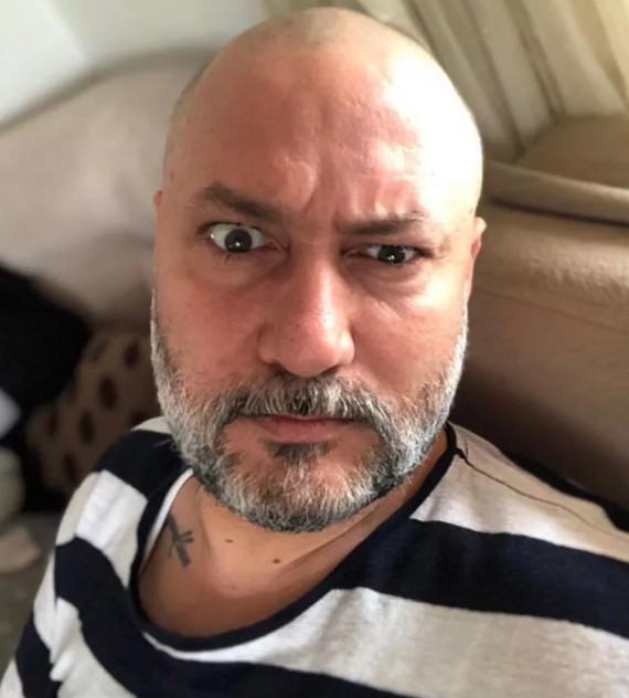 Hüsnü Şenlendirici'nin son durumunu paylaştı...